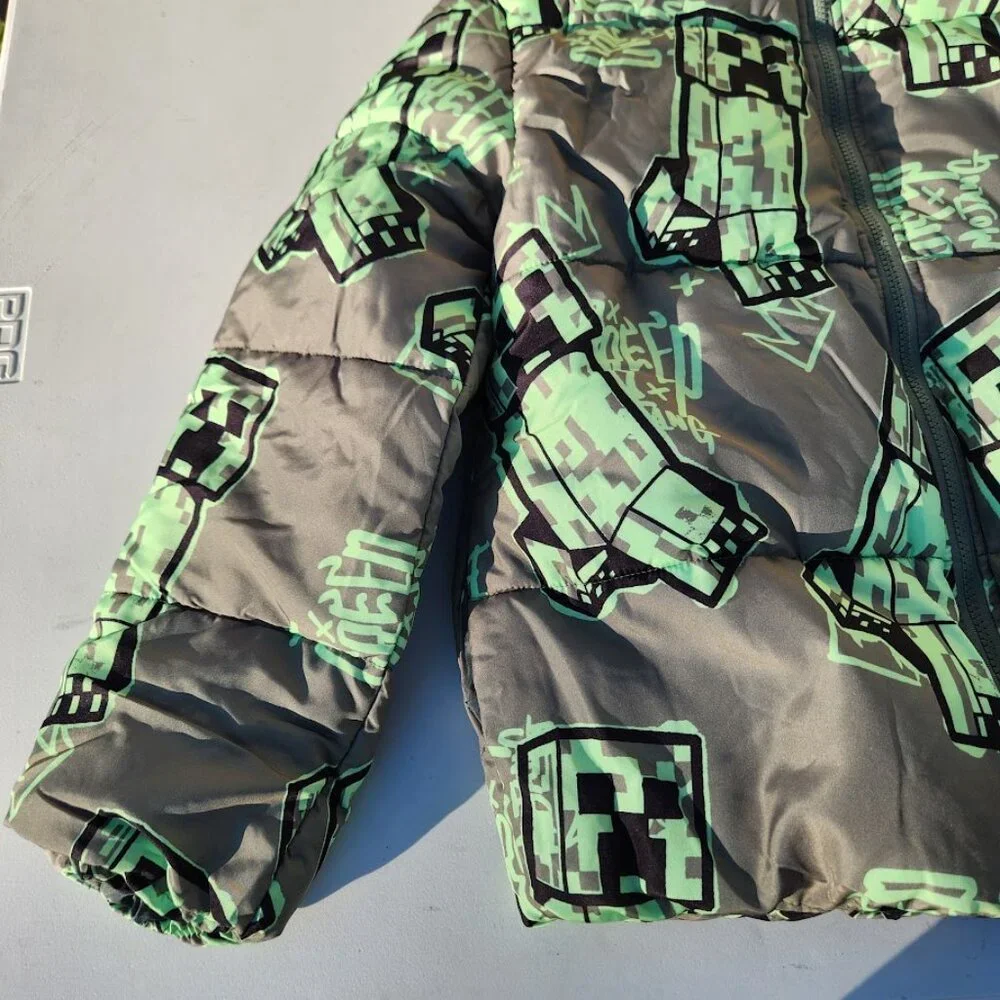 NEW Minecraft Boys Creeper Zip Puffer Jacket Lightweight Size 14 Zippered Size: